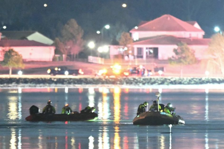 18 bodies recovered from Washington River after plane collides with ...